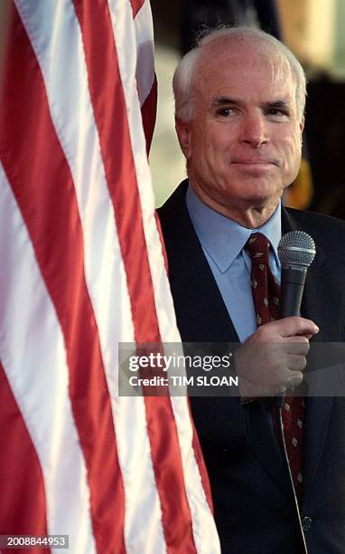 Republican presidential hopeful John McCain talks to supporters during a coffee at the Crowne Plaza Resort 18 February in Hilton Head, South...