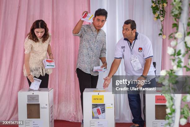 Vice presidential candidate Gibran Rakabuming Raka, Indonesian President Joko Widodo's eldest son and current Surakarta City mayor, and his wife...