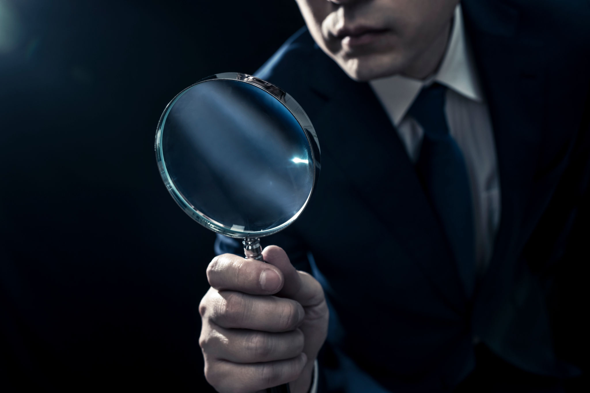 detective solving mystery