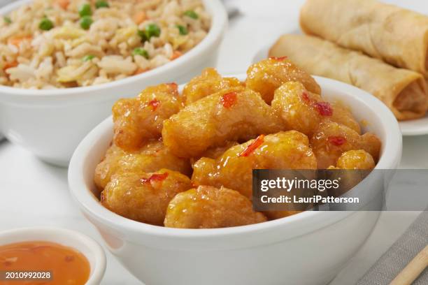 mango chili in tempura style chicken - sweet and sour chicken stock pictures, royalty-free photos & images