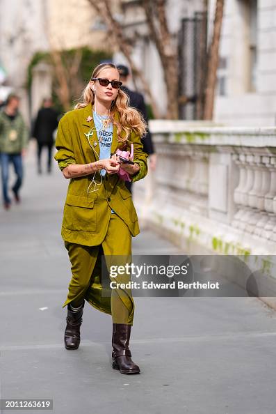 Street Style - February 2024 - New York Fashion Week Street Style - February 2024 - New York Fashion Week