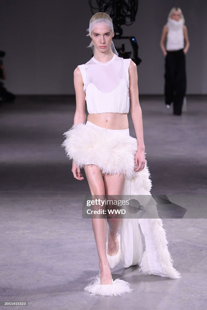 David Koma RTW Fall 2024 - Runway