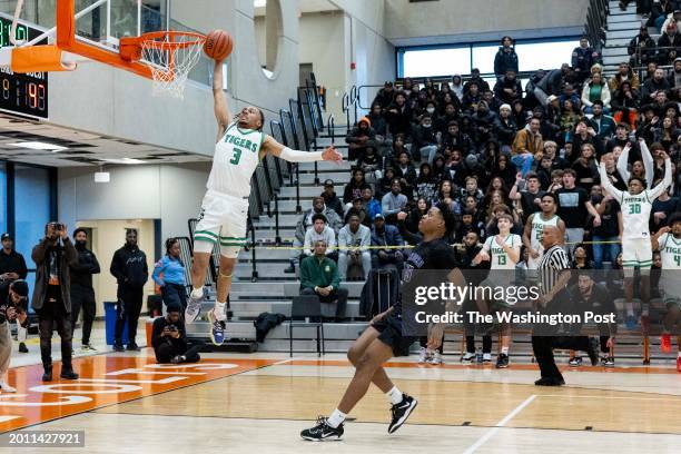 Jackson Reed Hs Jackson Reed High School Photos et images de collection - Getty Images