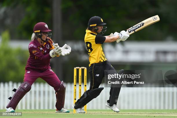 Chloe Piparo of Western Australia bats during the WNCL match between Queensland and Western Australia at Allan Border Field, on February 15 in...