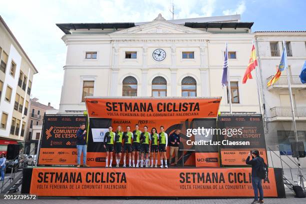 General view of Sara Casasola of Italy, Imogen Cotter of Ireland, Nicole Frain of Australia, Rotem Gafinovitz of Israel, Alice McWilliam of Great...