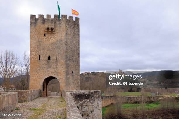 medieval bridge or roman bridge of frías - circa 14th century stock pictures, royalty-free photos & images