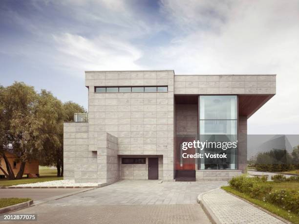 architectural feature of the country house - building feature stockfoto's en -beelden