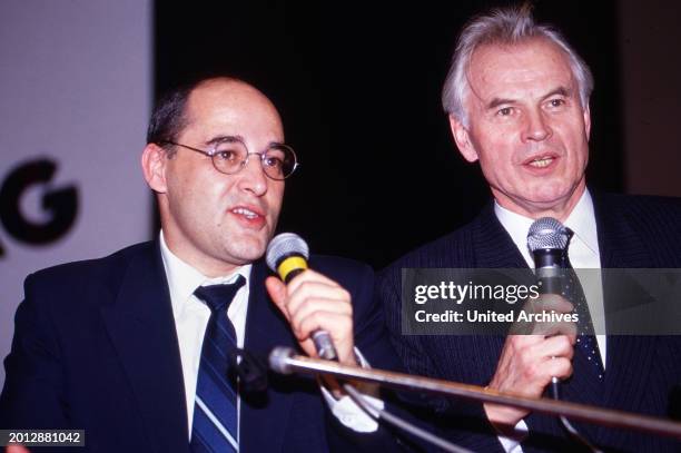Hartmut Modrow 299 Modrow Stock Photos, High-Res Pictures, and Images - Getty Images