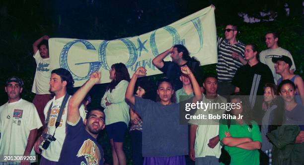 Los Angeles Police Department officers arrive and do crowd control at Rockingham Avenue and Sunset Boulevard following OJ Simpson freeway police...