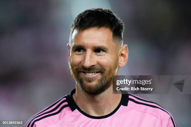 Messi Rosto 3,767 Messi Smiles Stock Photos, High-Res Pictures, and Images - Getty ...