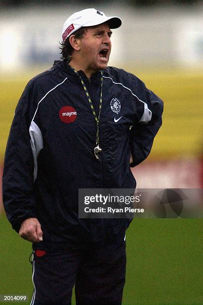 Coach Denis Pagan instructs his players during the AFL Carlton Blues Football Club training session May 20, 2003 at Optus Oval in Melbourne,...