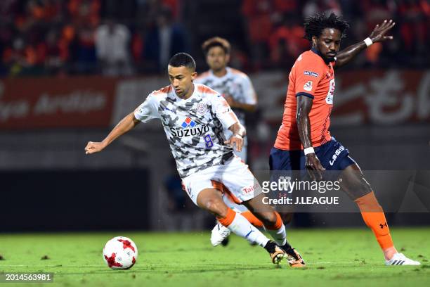 Tiago Alves of Shimizu S-Pulse controls the ball against Caue of Omiya Ardija during the J.League J1 match between Omiya Ardija and Shimizu S-Pulse...