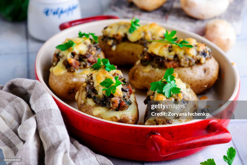 Stuffed potato with mushroom