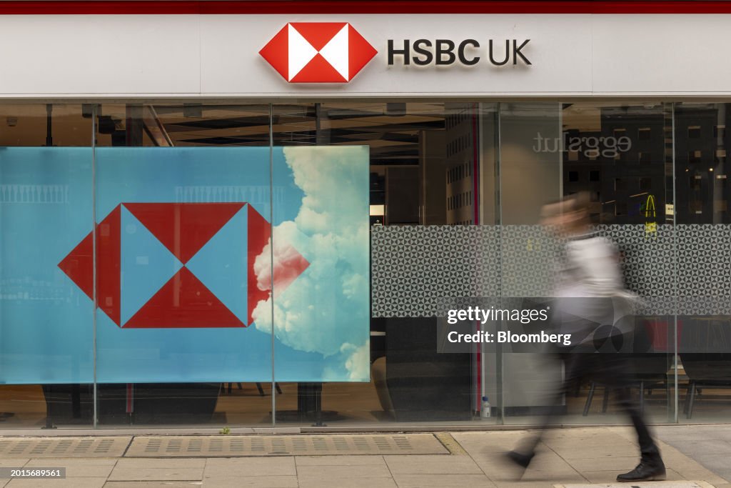 HSBC, Lloyds, Standard Chartered & Barclays Banks Ahead Earnings