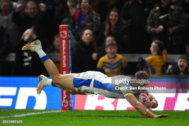 Ash Handley of Leeds Rhinos goes over for a try during the Betfred Super League match between Leeds Rhinos and Salford Red Devils at Headingley...