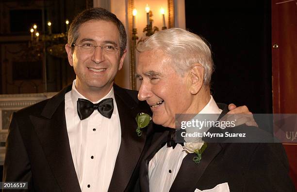 Father Ralph Roberts Comcast Executives Ralph Roberts Photos and Premium High Res Pictures ...