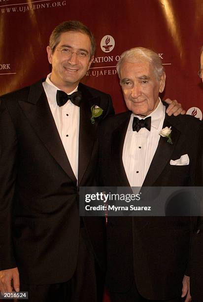 Father Ralph Roberts Comcast Executives Ralph Roberts Photos and Premium High Res Pictures ...