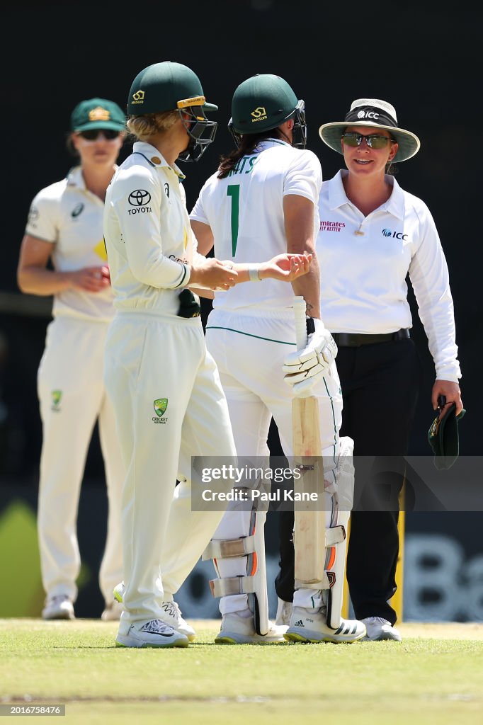 Australia v South Africa - Women's Test Match: Day 3