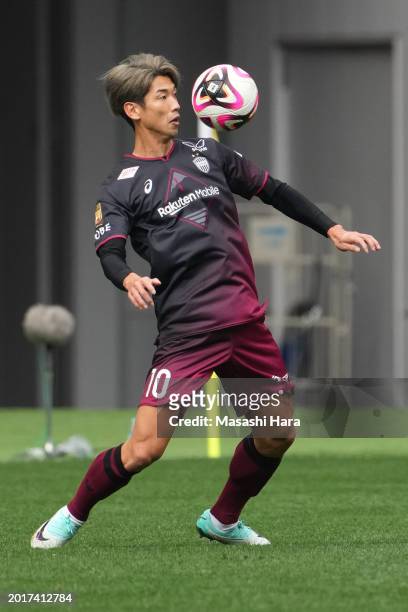 Yuya Osako of Vissel Kobe in action during the FUJIFLIM SUPER CUP match between Vissel Kobe and Kawasaki Frontale at Japan National Stadium on...