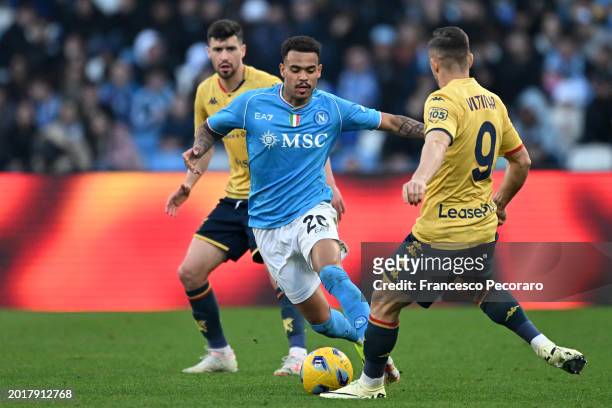 Cyril Ngonge of SSC Napoli battles for possession with Vitinha of Genoa CFC during the Serie A TIM match between SSC Napoli and Genoa CFC - Serie A...