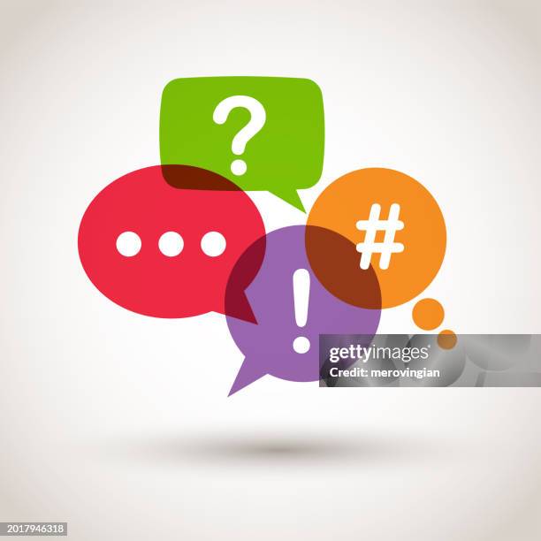stockillustraties, clipart, cartoons en iconen met question, exclamation, hashtag mark on speech bubbles - vragen en antwoorden