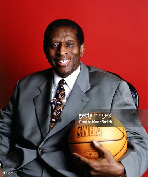 Earl Lloyd poses for a portrait at his home on January 1, 2000 in Charlotte, North Carolina. In 1950, as a member of the Washington Capitols, Lloyd...