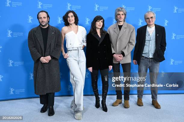 Vincent Macaigne, Nina d'Urso, Nora Hamzawi, Micha Lescot and Olivier Assayas at the "Hors du temps" photocall during the 74th Berlinale...