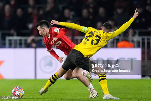 Hirving Lozano of PSV, Emre Can of Borussia Dortmund during the UEFA Champions League match between PSV v Borussia Dortmund at the Philips Stadium on...