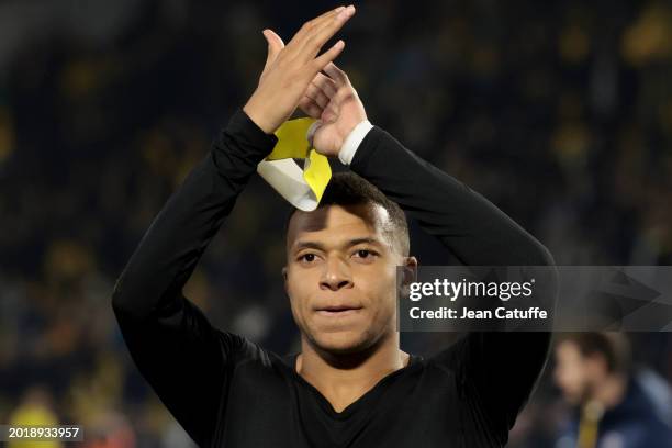 Kylian Mbappe of PSG salutes the supporters following the Ligue 1 Uber Eats match between FC Nantes and Paris Saint-Germain at Stade de la Beaujoire...