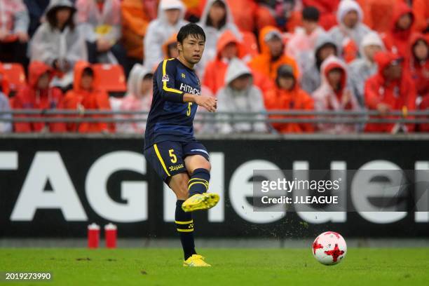 Yuta Nakayama during the J.League J1 match between Omiya Ardija and Kashiwa Reysol at NACK5 Stadium Omiya on October 21, 2017 in Saitama, Japan.