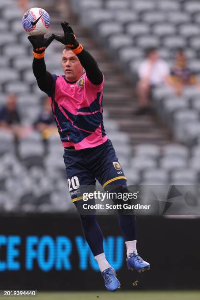 Danny Vukovic of the Mariners warming up prior to play during the A-League Men round 17 match between Central Coast Mariners and Western Sydney...