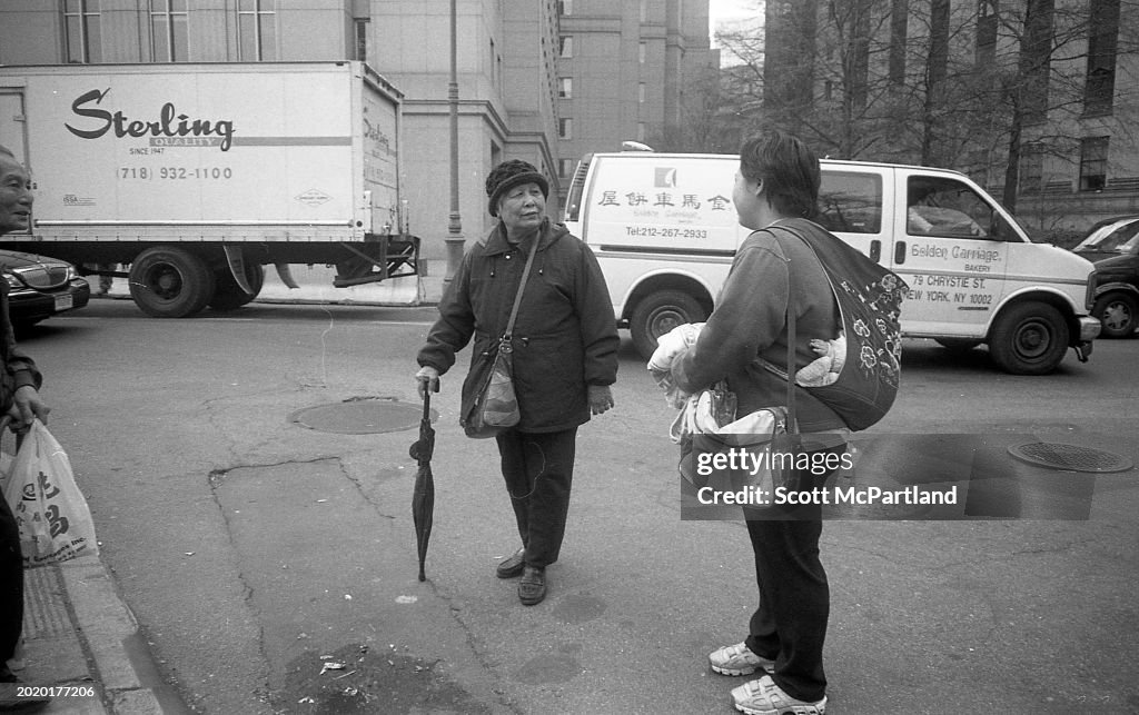 Two Women Talking, Manhattan
