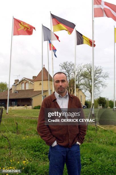 Francis Brodut, fondateur de la "terre à la table" www.paysans.org dans sa propriété viticole de Buzet le 06 avril 2001. Francis Brodut, secrétaire...