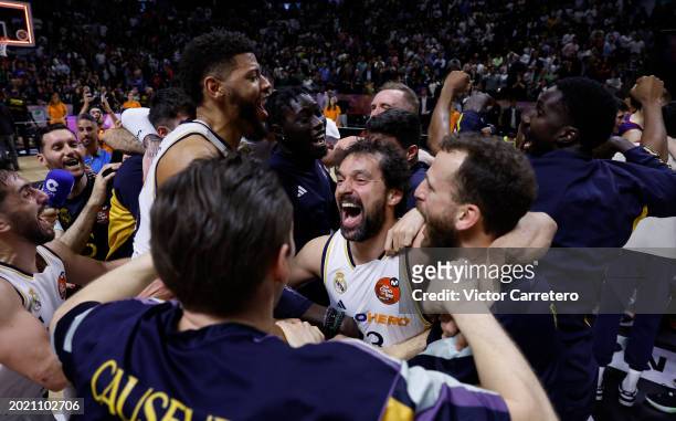 The Real Madrid squad celebrates after winning the match during the Semi Final 2024 Copa del Rey de Baloncesto match between Real Madrid and FC...