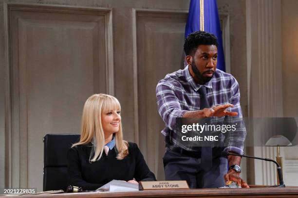 Taught and Bothered" Episode 210 -- Pictured: Melissa Rauch as Abby Stone, Nyambi Nyambi as Wyatt --