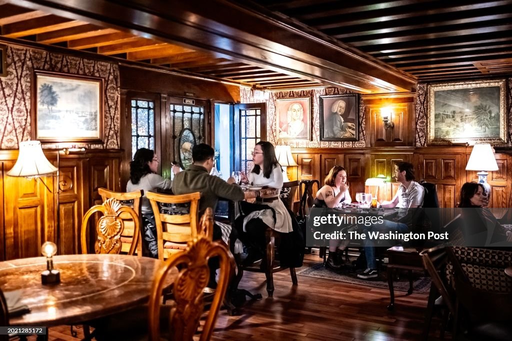 Dining Review of The Tabard Inn