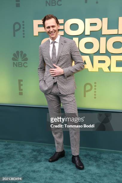 Tom Hiddleston attends the 2024 People's Choice Awards at Barker Hangar on February 18, 2024 in Santa Monica, California.