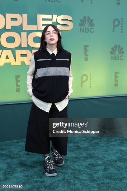 Billie Eilish attends the 2024 People's Choice Awards at Barker Hangar on February 18, 2024 in Santa Monica, California.