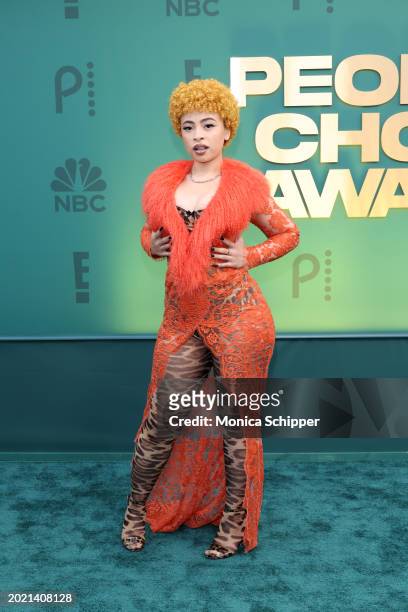 Ice Spice attends the 2024 People's Choice Awards at Barker Hangar on February 18, 2024 in Santa Monica, California.
