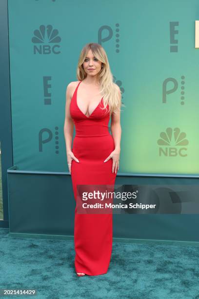 Sydney Sweeney attends the 2024 People's Choice Awards at Barker Hangar on February 18, 2024 in Santa Monica, California.