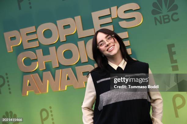 Billie Eilish attends the 2024 People's Choice Awards at Barker Hangar on February 18, 2024 in Santa Monica, California.