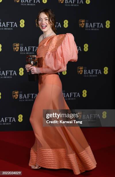 Emma Stone poses in the Winners Room with the Leading Actress Award during the EE BAFTA Film Awards at The Royal Festival Hall on February 18, 2024...