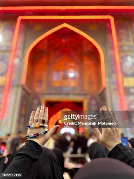 pilgrims in imam ali shrine in najaf ,iraq,  january 1, 2023 - shiite islam stock pictures, royalty-free photos & images