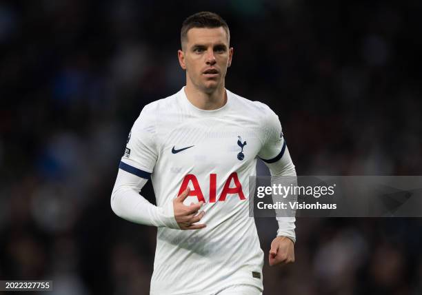 Giovani Lo Celso of Tottenham Hotspur during the Premier League match between Tottenham Hotspur and Wolverhampton Wanderers at Tottenham Hotspur...