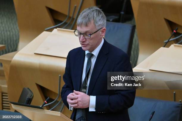 Ivan McKee introduces his Members' Business motion "Immediate Ceasefire in Palestine and Israel", following First Minister's Questions in the...