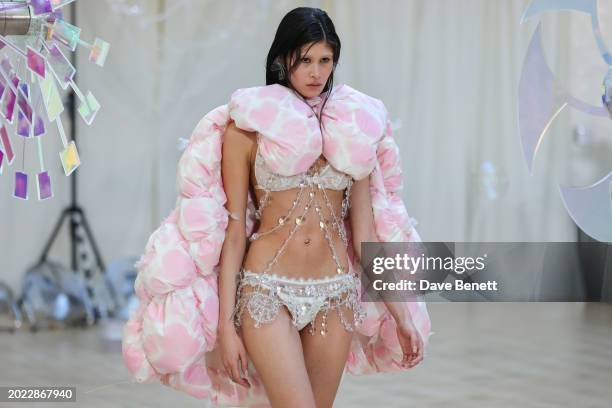 Model walks the runway at the Susan Fang show during London Fashion Week February on February 19, 2024 in London, England.