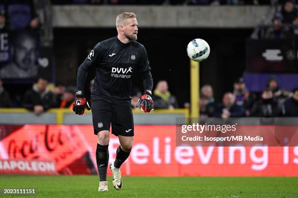 Kasper Schmeichel of Anderlecht pictured in action with the ball during a football game between RSC Anderlecht and STVV on match day 26 of the...