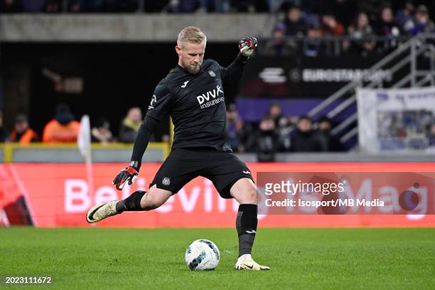 Kasper Schmeichel of Anderlecht pictured in action with the ball during a football game between RSC Anderlecht and STVV on match day 26 of the...
