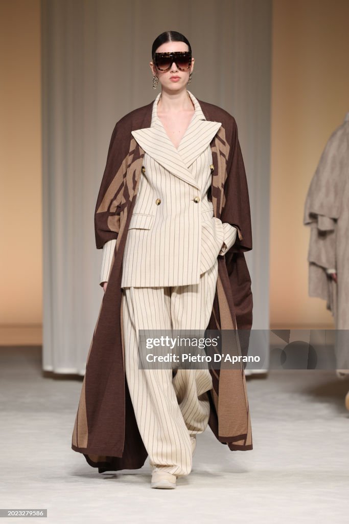 Laura Biagiotti Fashion Show