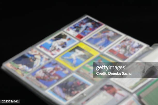 collection of sports cards, our of focus view - baseball card collection stockfoto's en -beelden